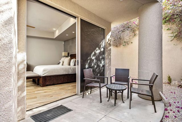 7 Mirada Circle, Rancho Mirage, CA 92270