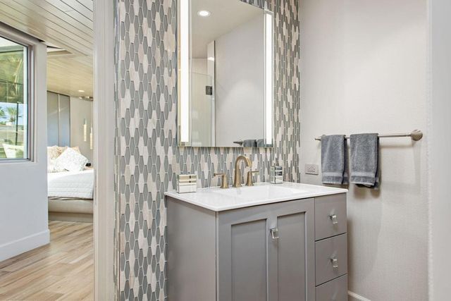 7 Mirada Circle, Rancho Mirage, CA 92270