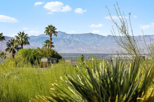 7 Mirada Circle, Rancho Mirage, CA 92270