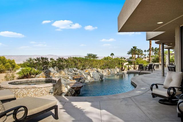 7 Mirada Circle, Rancho Mirage, CA 92270