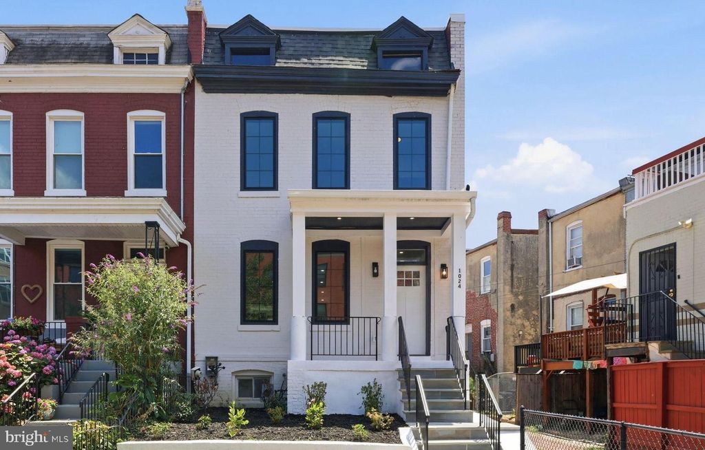 1024 SPRING RD NW, Washington, DC 20010