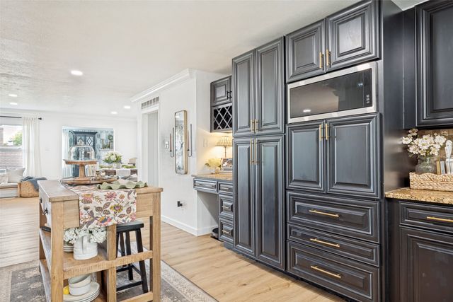 207 Rockbrook Drive, Rockwall, TX 75087