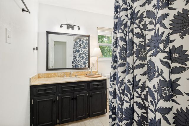207 Rockbrook Drive, Rockwall, TX 75087