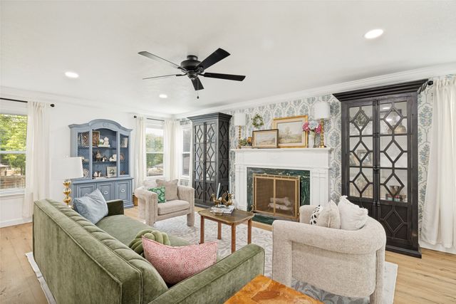 207 Rockbrook Drive, Rockwall, TX 75087