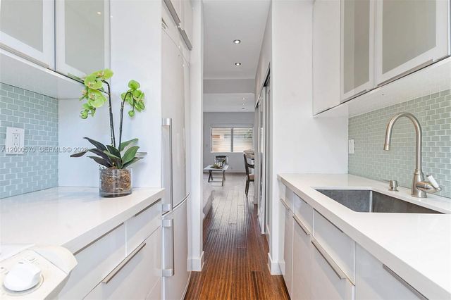 1050 Pennsylvania Ave 29, Miami Beach, FL 33139