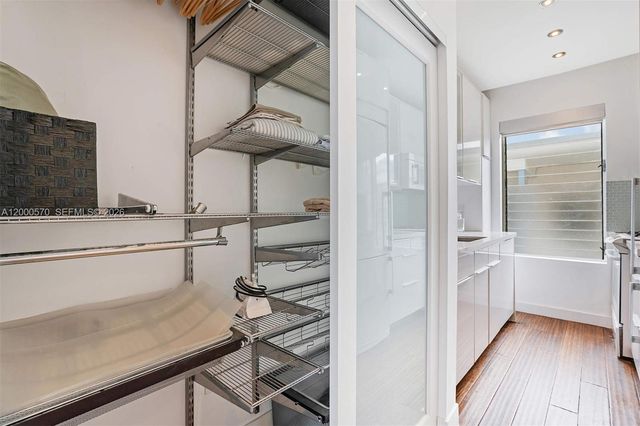 1050 Pennsylvania Ave 29, Miami Beach, FL 33139