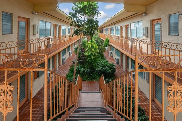 1050 Pennsylvania Ave 29, Miami Beach, FL 33139