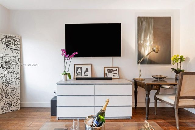 1050 Pennsylvania Ave 29, Miami Beach, FL 33139