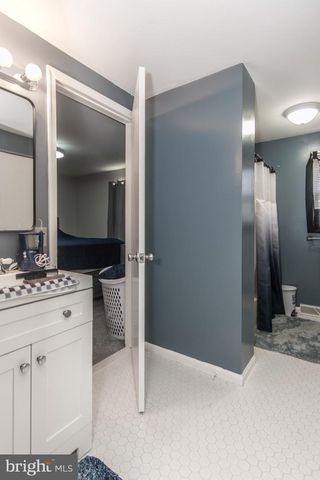 10 JERRYS AVE, Clayton, NJ 08312