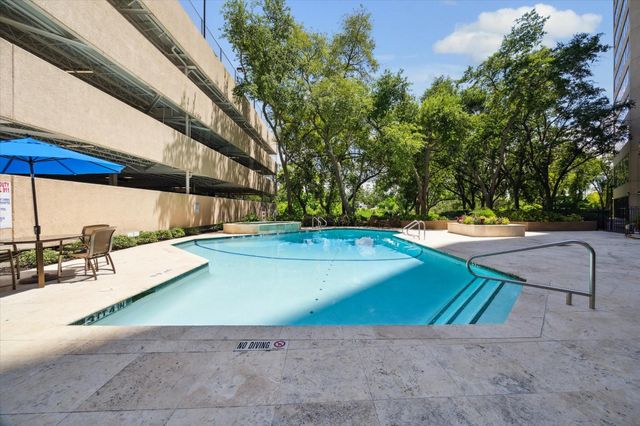 101 Westcott Street 1004, Houston, TX 77007