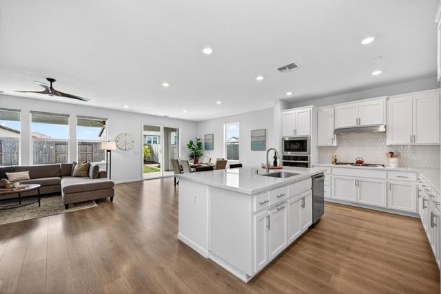 102 Bixby Ct, Lincoln, CA 95648