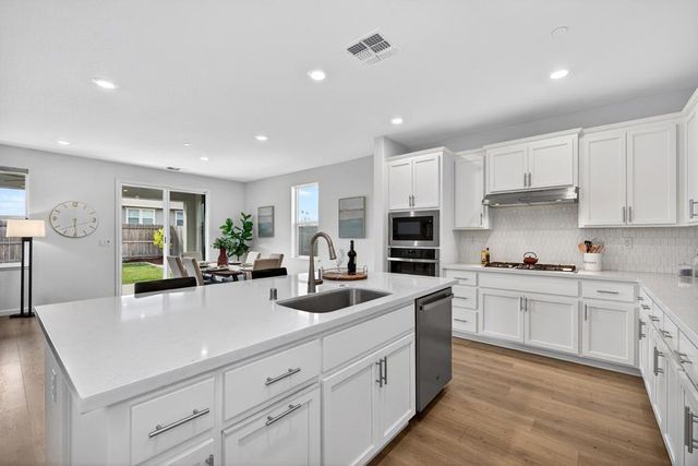 102 Bixby Ct, Lincoln, CA 95648