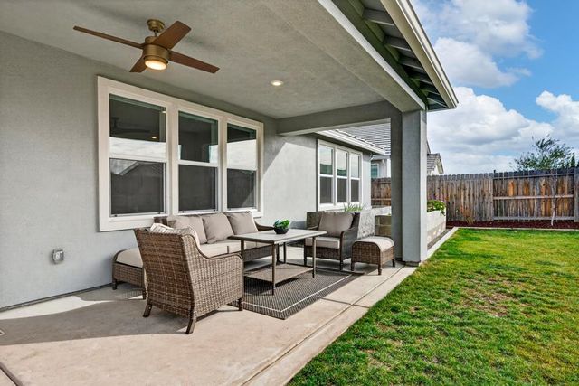 102 Bixby Ct, Lincoln, CA 95648