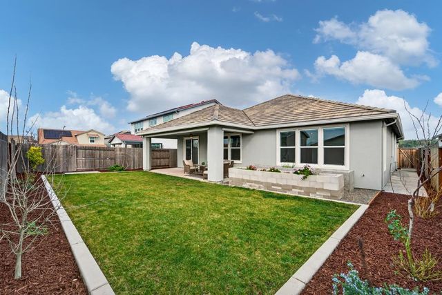 102 Bixby Ct, Lincoln, CA 95648