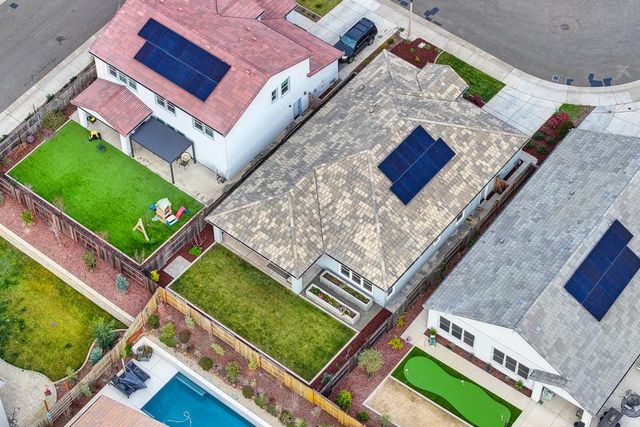 102 Bixby Ct, Lincoln, CA 95648