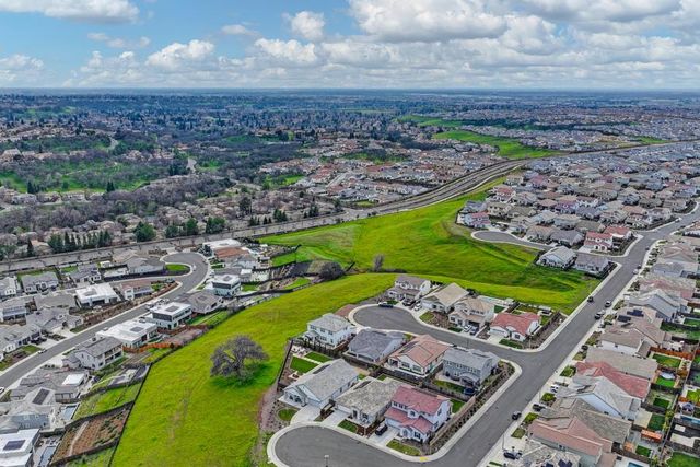 102 Bixby Ct, Lincoln, CA 95648