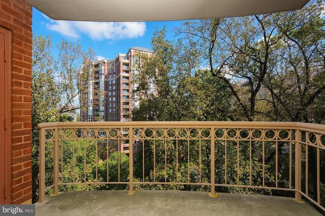 5802 NICHOLSON LN #2-901, North Bethesda, MD 20852