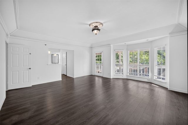 1319 Birkenhead Court, Dallas, TX 75204