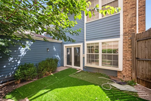 1319 Birkenhead Court, Dallas, TX 75204