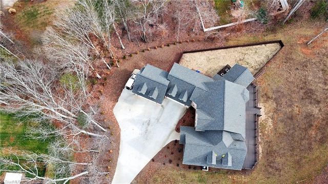 128 Provence Court, King, NC 27021