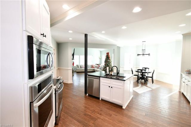 128 Provence Court, King, NC 27021