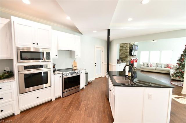 128 Provence Court, King, NC 27021