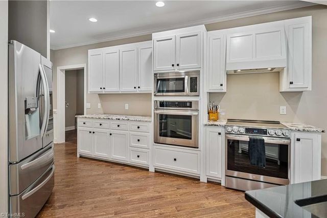 128 Provence Court, King, NC 27021