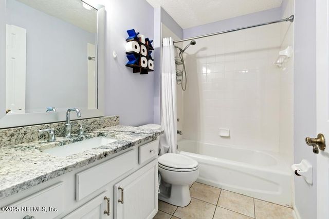 1405 W CHINABERRY Court, St. Johns, FL 32259