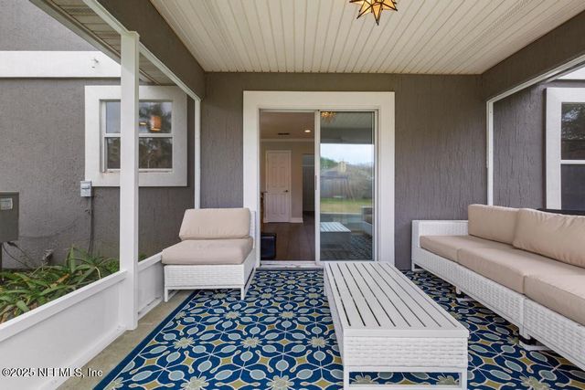 1405 W CHINABERRY Court, St. Johns, FL 32259