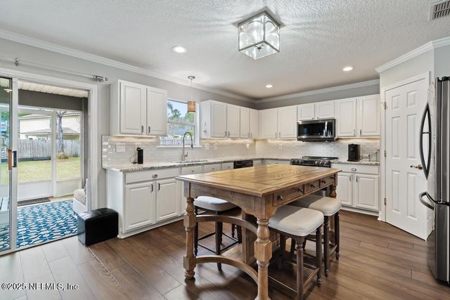 1405 W CHINABERRY Court, St. Johns, FL 32259