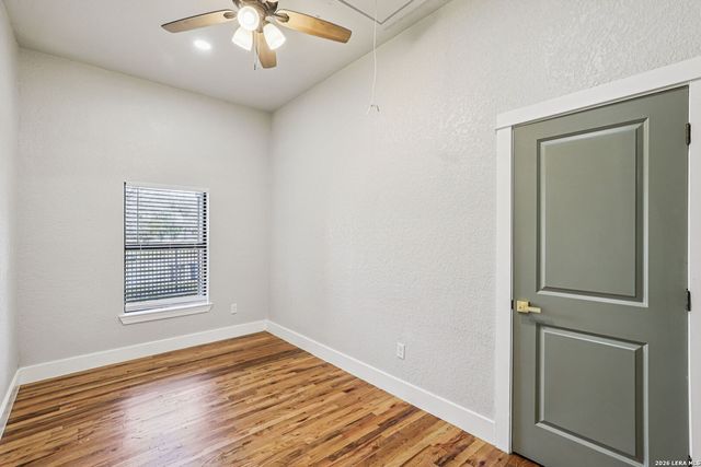 826 Dawson, San Antonio, TX 78202