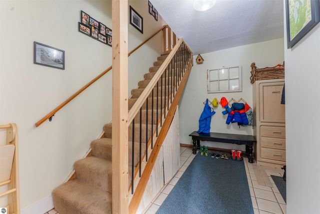 8868 Park Lane, Interlochen, MI 49643