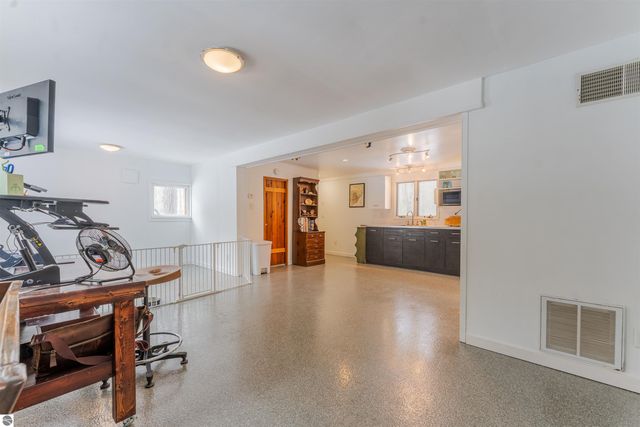 8868 Park Lane, Interlochen, MI 49643