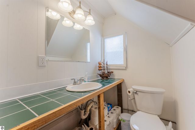 8868 Park Lane, Interlochen, MI 49643