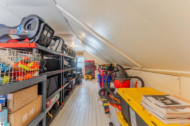 8868 Park Lane, Interlochen, MI 49643