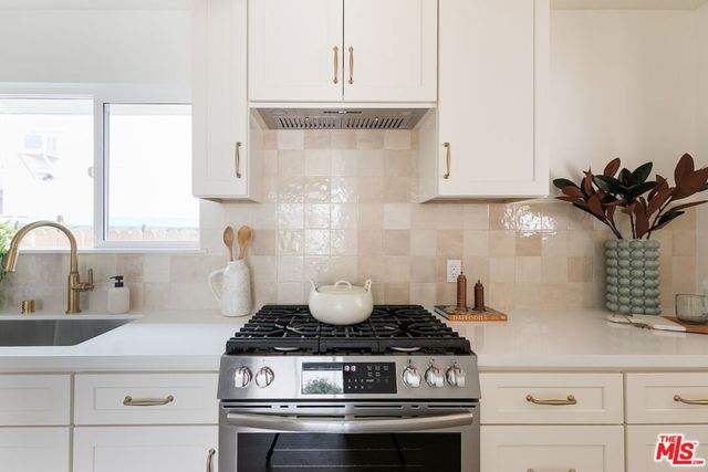 2250 Fernleaf Street, Los Angeles, CA 90031
