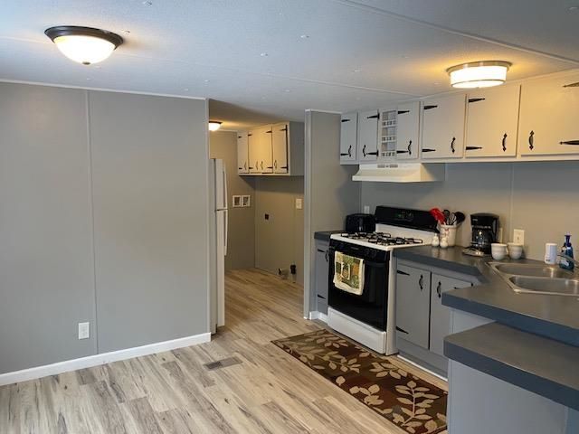 1679 Keystone Hills Court, Garfield Twp, MI 49696