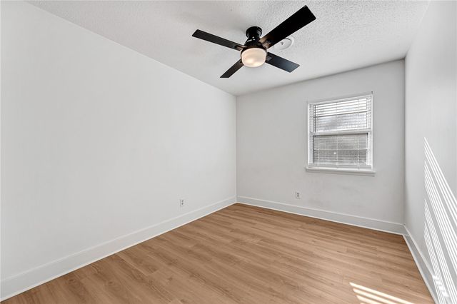 1925 S Custer Lane, Fayetteville, AR 72701