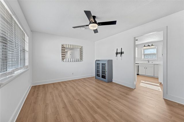 1925 S Custer Lane, Fayetteville, AR 72701