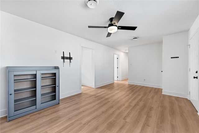 1925 S Custer Lane, Fayetteville, AR 72701