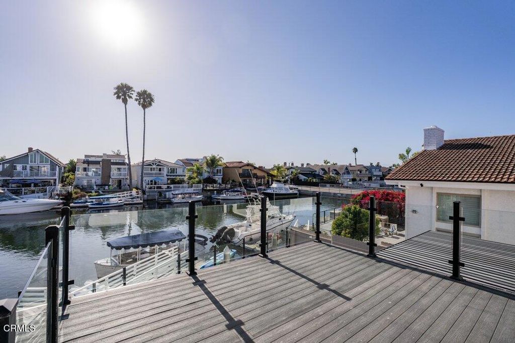 Image 27 of property listing at 2431 Victoria Avenue, Oxnard, CA 93035
