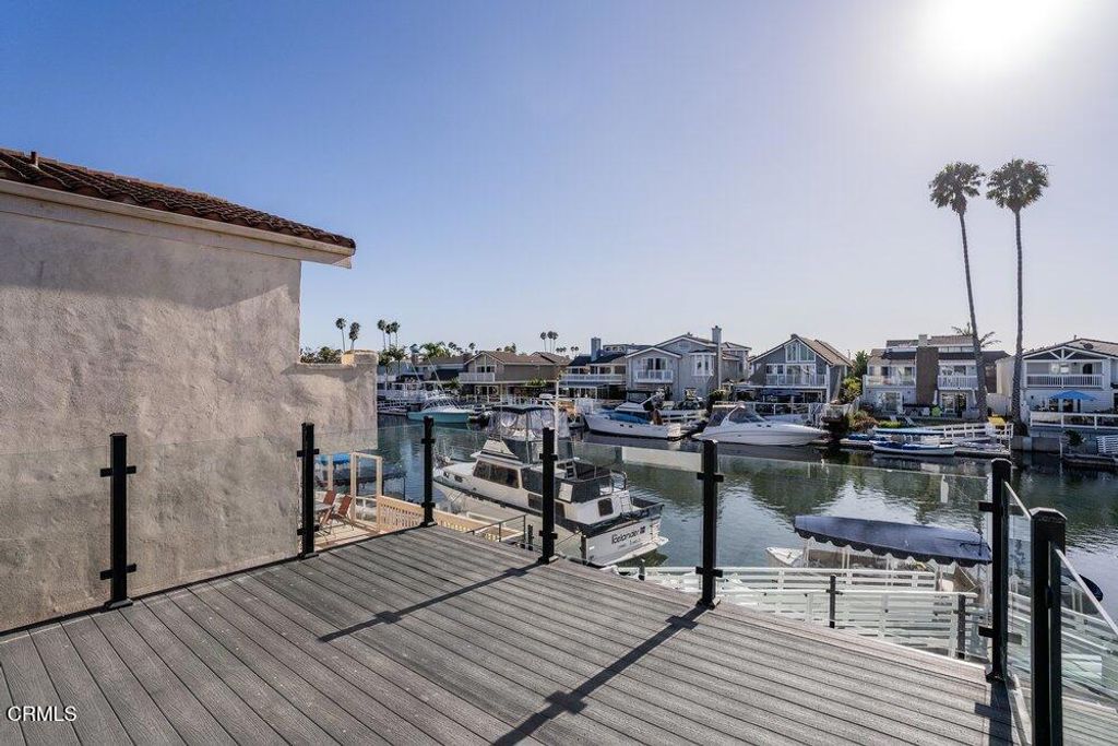Image 28 of property listing at 2431 Victoria Avenue, Oxnard, CA 93035