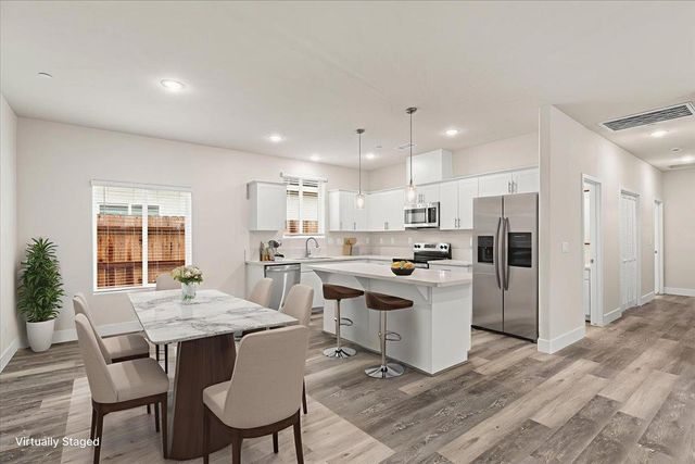 1415 Villa Way, Modesto, CA 95351