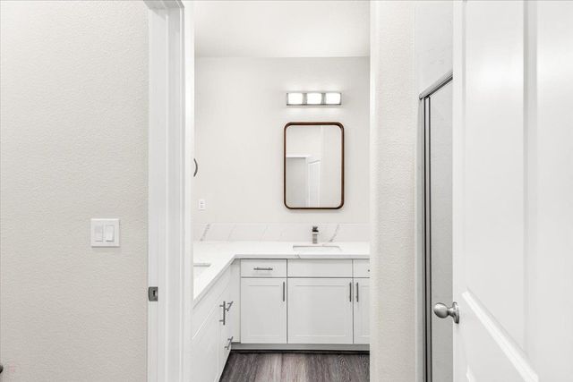 1415 Villa Way, Modesto, CA 95351