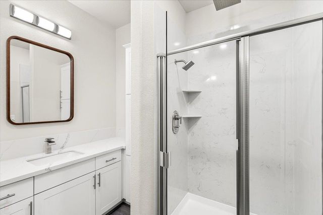 1415 Villa Way, Modesto, CA 95351