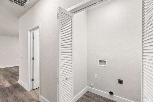 1415 Villa Way, Modesto, CA 95351