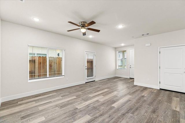 1415 Villa Way, Modesto, CA 95351