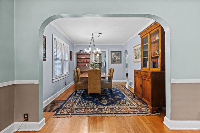 27 W 74th Street, Kansas City, MO 64114