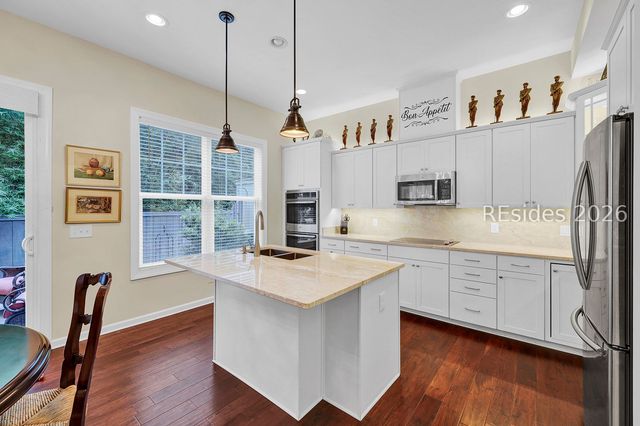 8 Creekstone Dr, Hilton Head Island, SC 29926