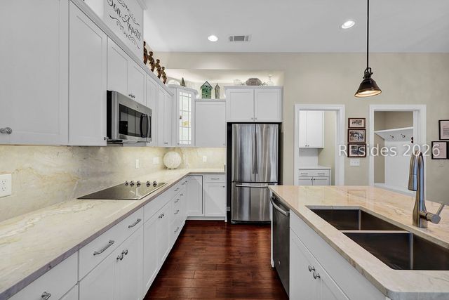 8 Creekstone Dr, Hilton Head Island, SC 29926